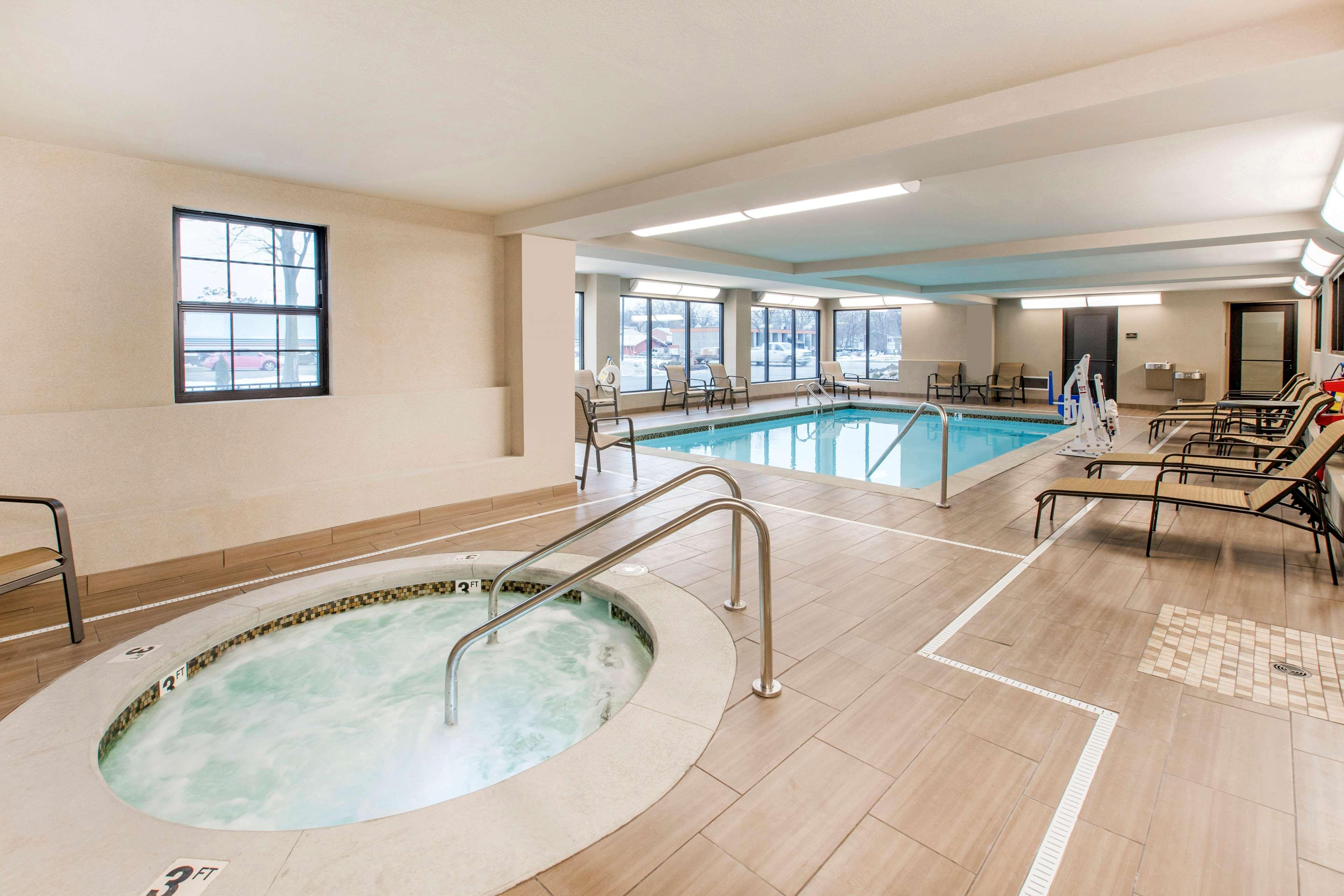 Country Inn & Suites By Radisson, Grandville-Grand Rapids West, Mi Экстерьер фото